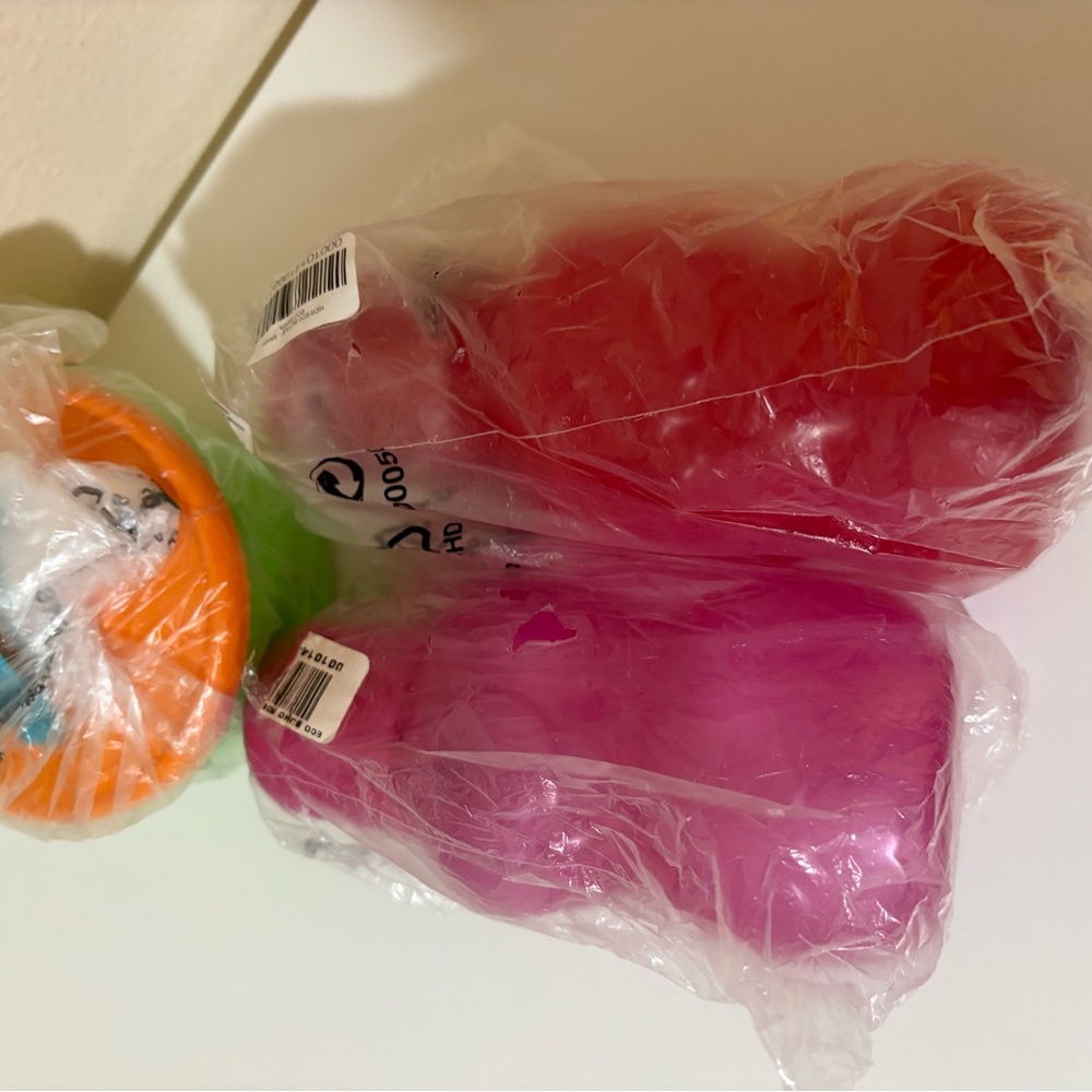 New bundle 3 Tupperware container 1,Formula Dispenser ,2 Eco WaterBottles 12 oz - Picture 7 of 9